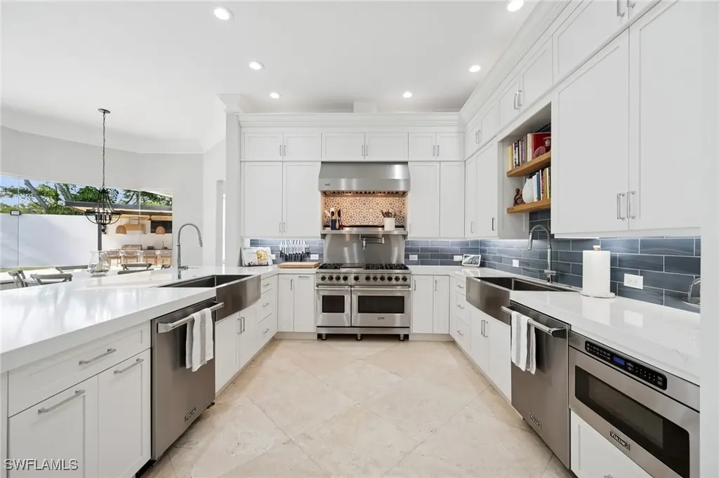 8133 Ronda Court Naples FL 34109