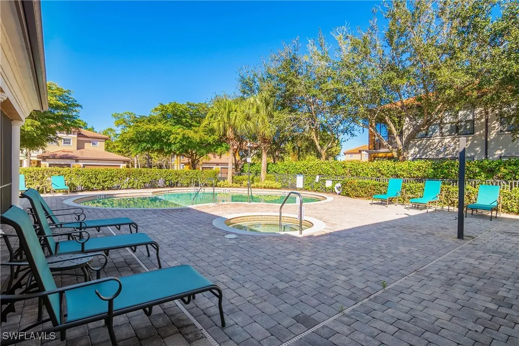 1275 Strada Milan Drive Naples FL 34105