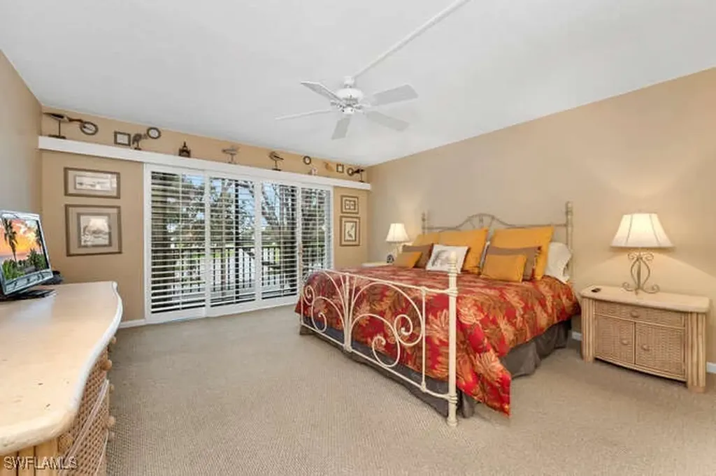 2202 Gulf Shore Boulevard N Naples FL 34102