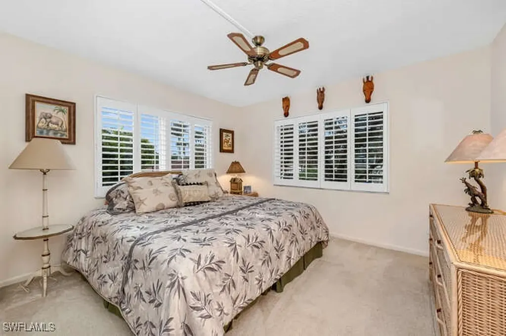 2202 Gulf Shore Boulevard N Naples FL 34102