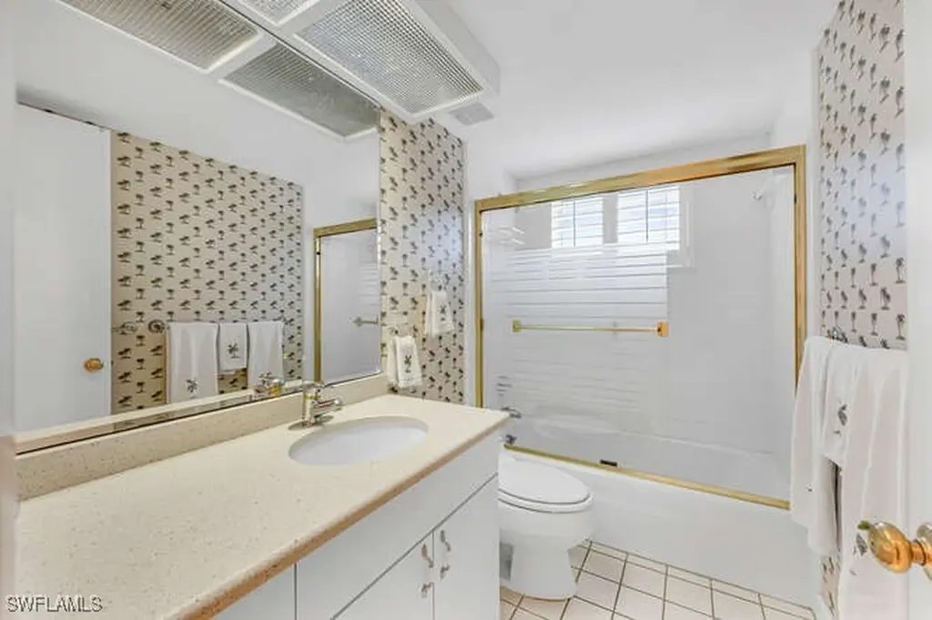 2202 Gulf Shore Boulevard N Naples FL 34102