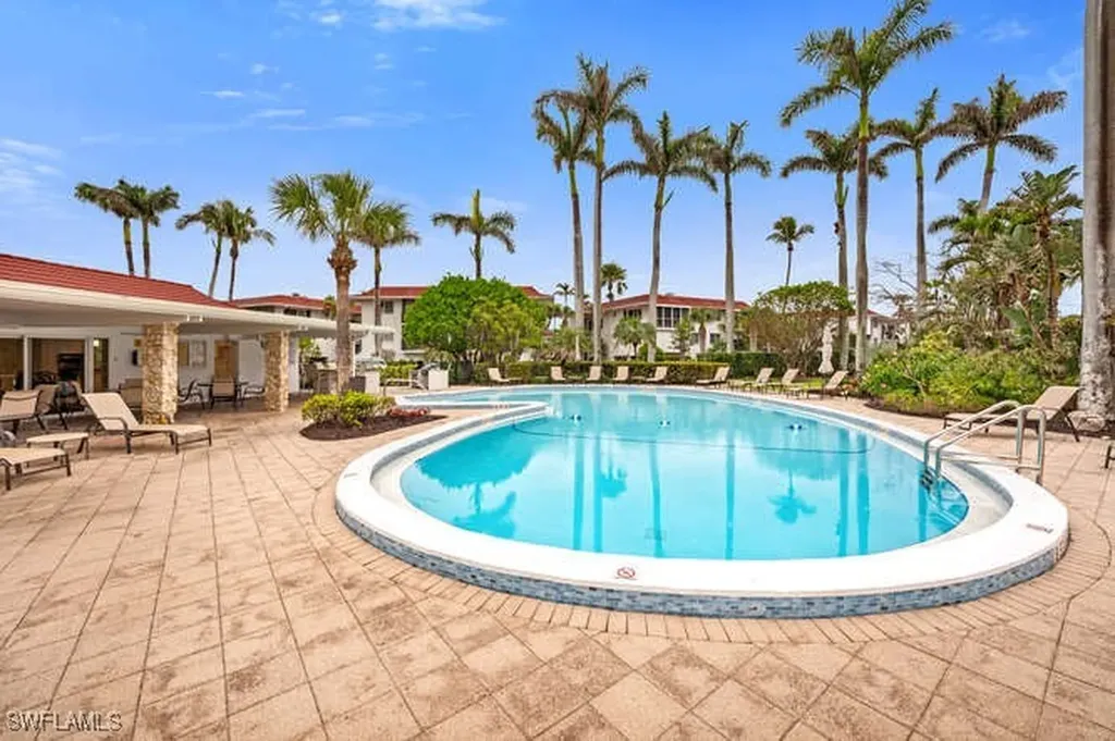 2202 Gulf Shore Boulevard N Naples FL 34102