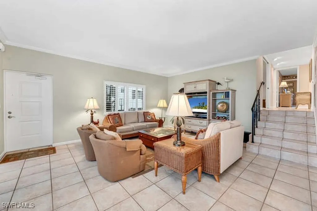 2202 Gulf Shore Boulevard N Naples FL 34102