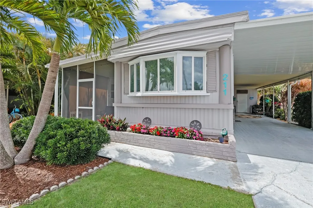 211 Shrub Lane N North Fort Myers FL 33917