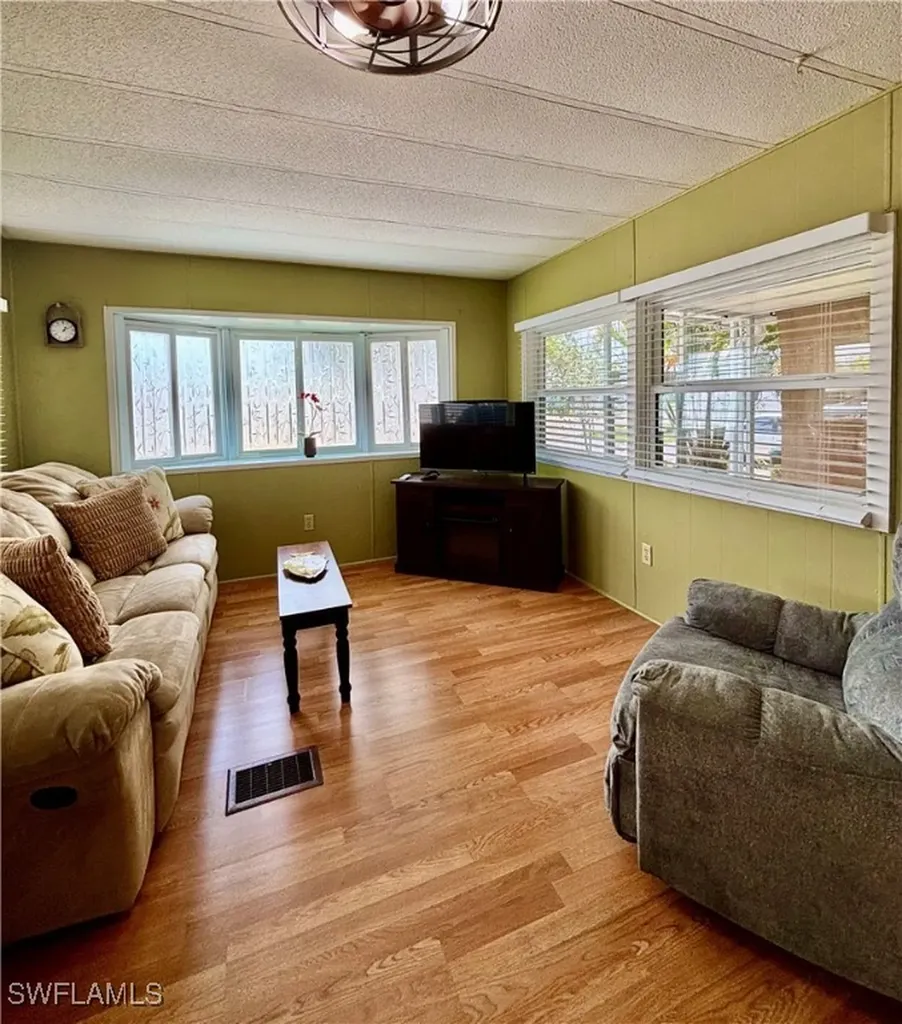 211 Shrub Lane N North Fort Myers FL 33917