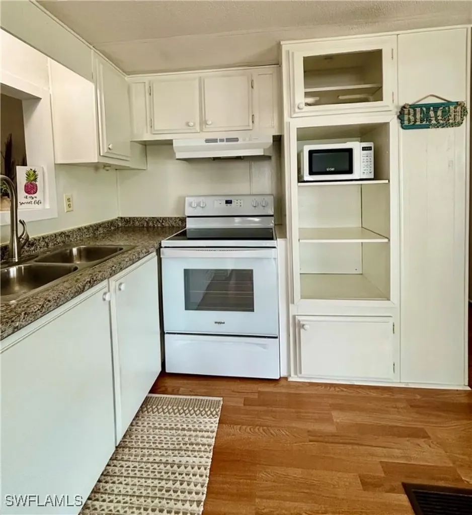 211 Shrub Lane N North Fort Myers FL 33917