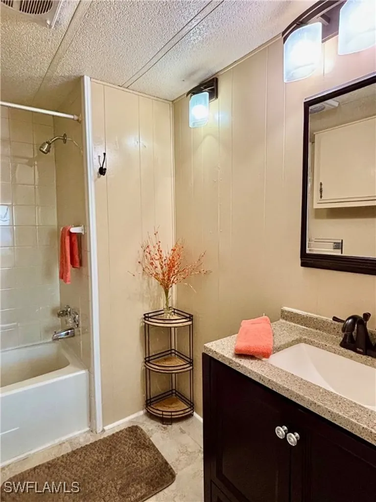 211 Shrub Lane N North Fort Myers FL 33917