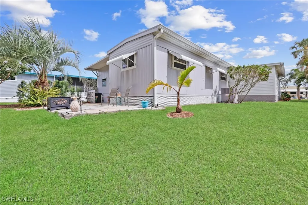 211 Shrub Lane N North Fort Myers FL 33917