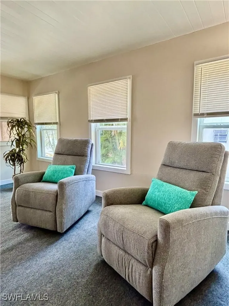 211 Shrub Lane N North Fort Myers FL 33917