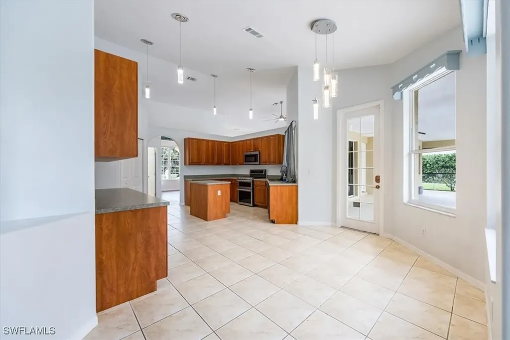 4240 3rd Avenue NW Naples FL 34119