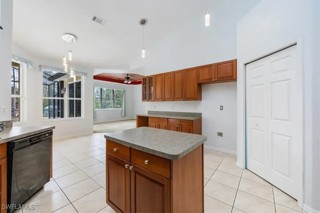 4240 3rd Avenue NW Naples FL 34119