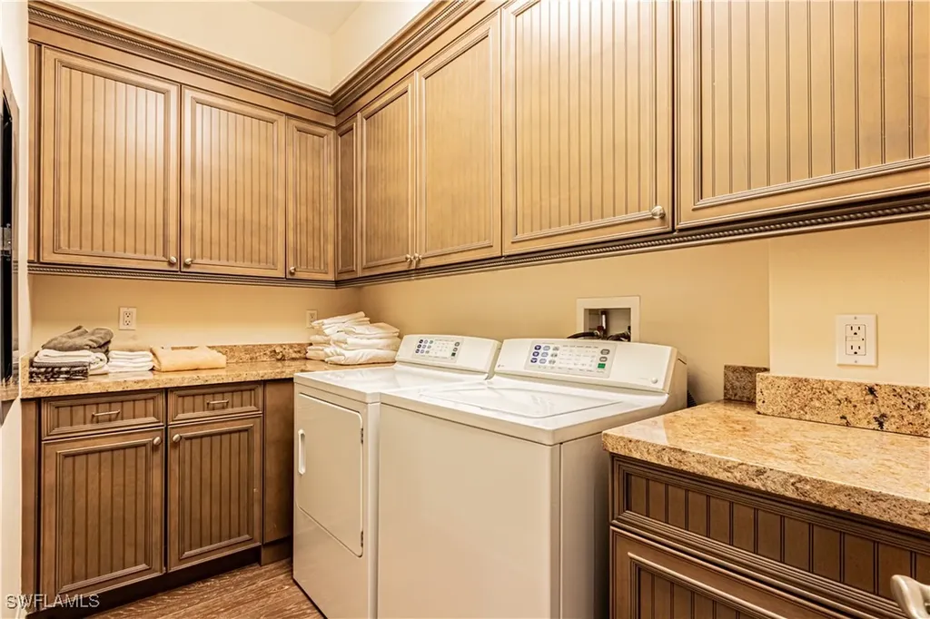 1001 10th Avenue S Naples FL 34102