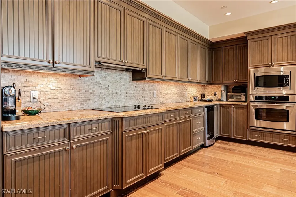 1001 10th Avenue S Naples FL 34102