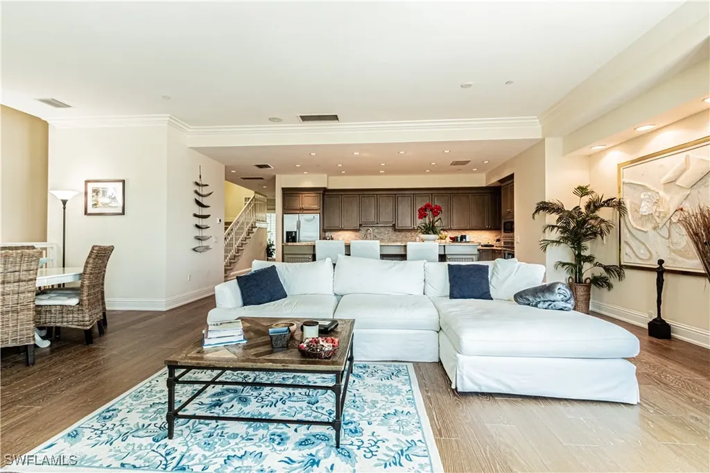 1001 10th Avenue S Naples FL 34102