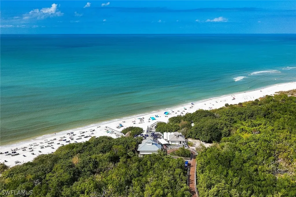 6835 San Marino Drive Naples FL 34108