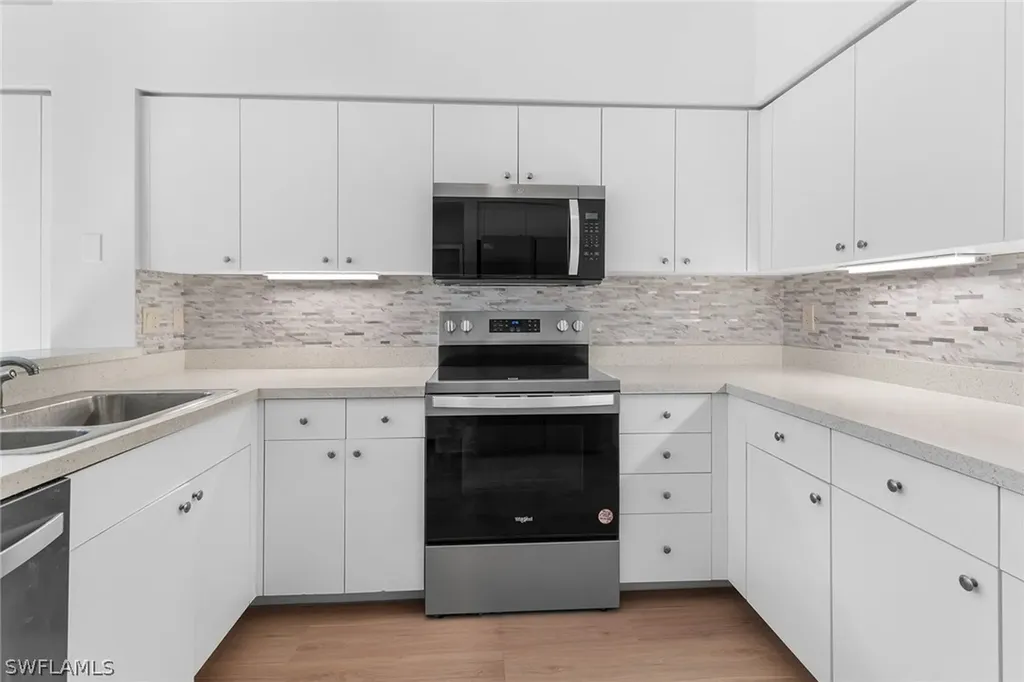 6835 San Marino Drive Naples FL 34108