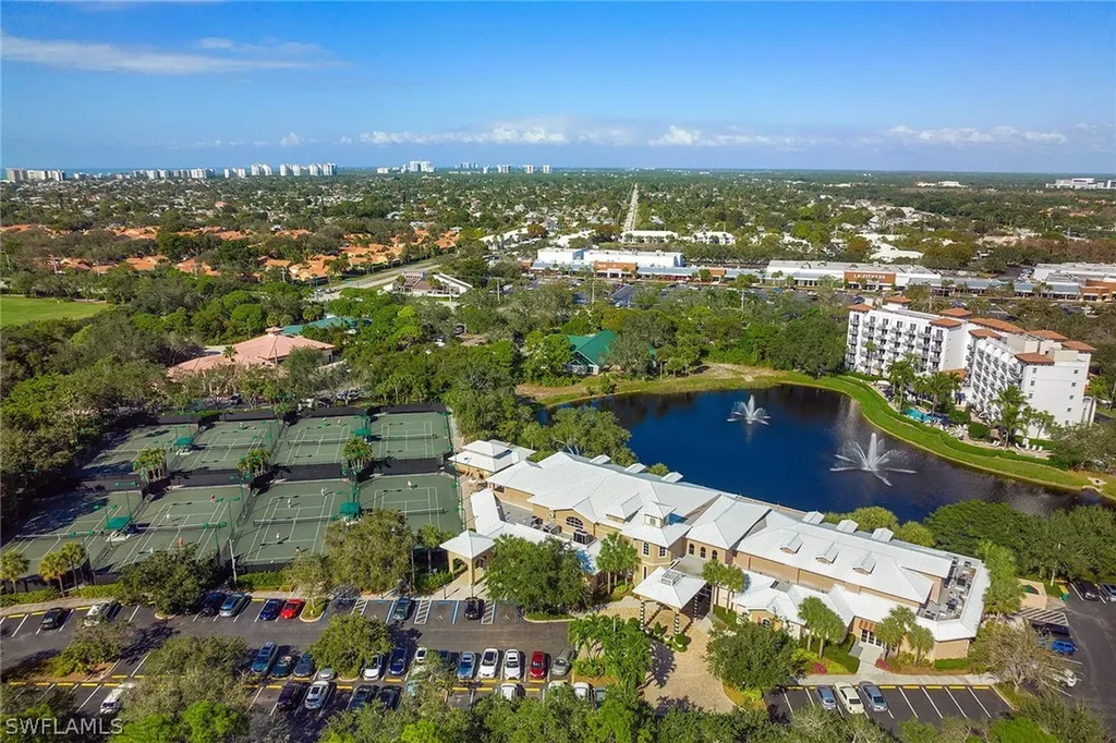 6835 San Marino Drive Naples FL 34108