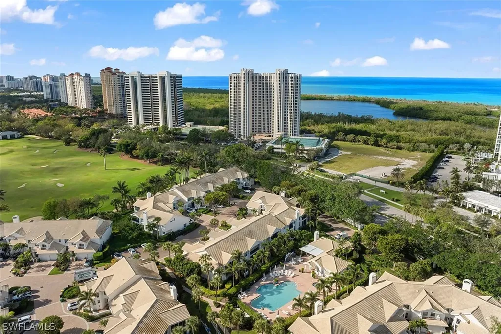 6835 San Marino Drive Naples FL 34108