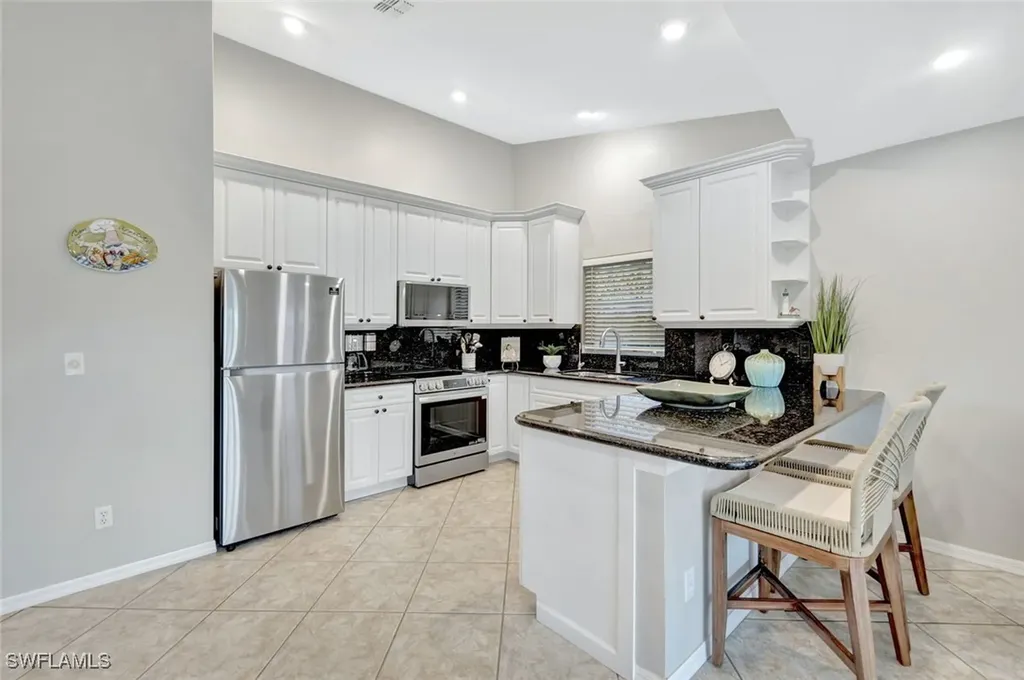 10898 Longshore Way W Naples FL 34119