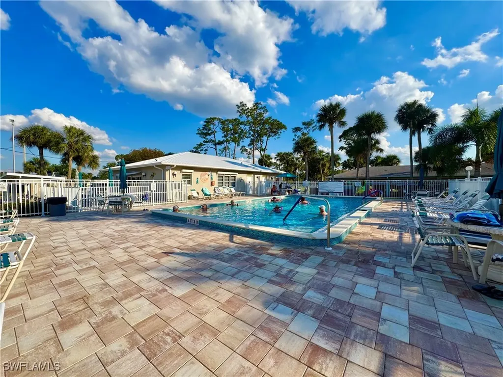 413 Timber Lane N North Fort Myers FL 33917