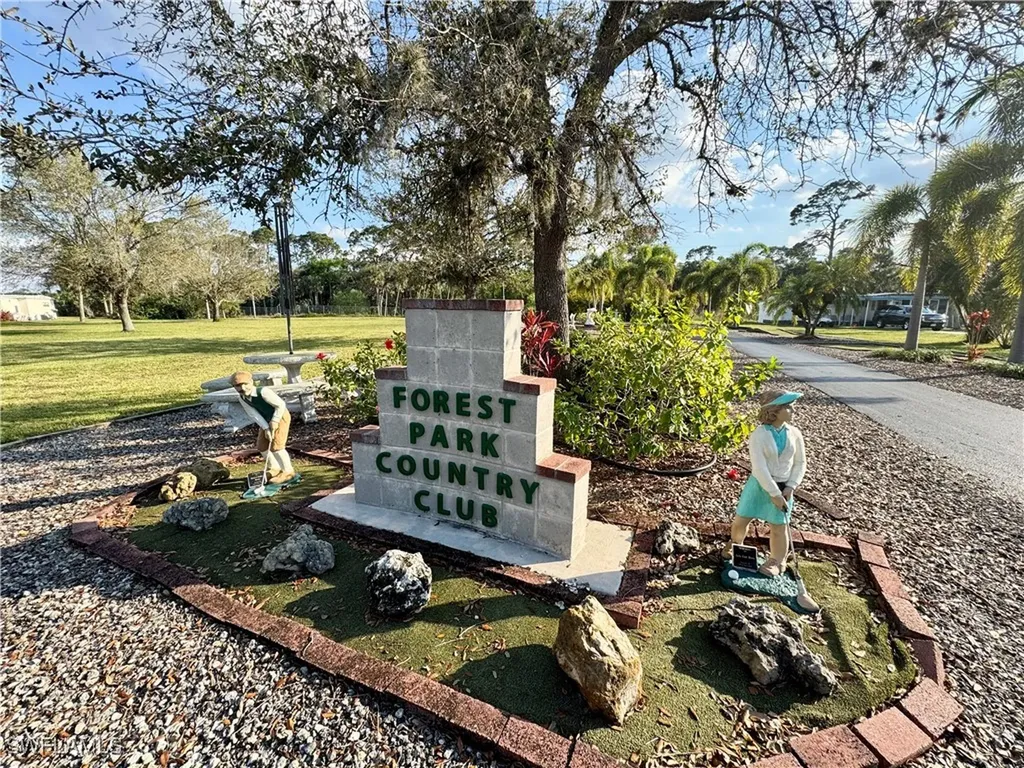 413 Timber Lane N North Fort Myers FL 33917