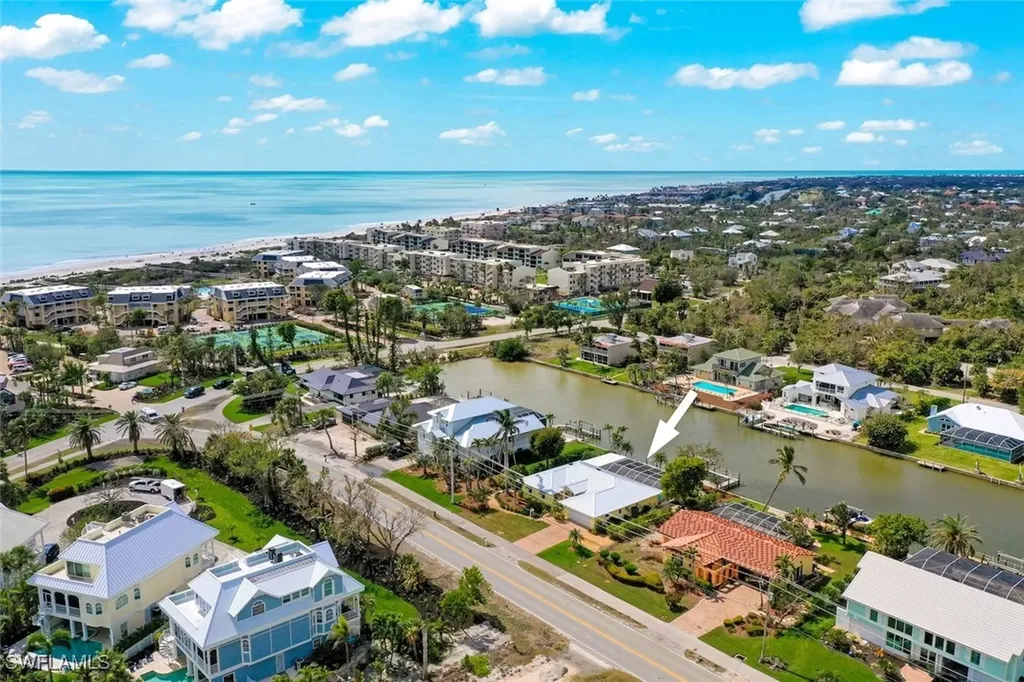 821 Lindgren Boulevard Sanibel FL 33957