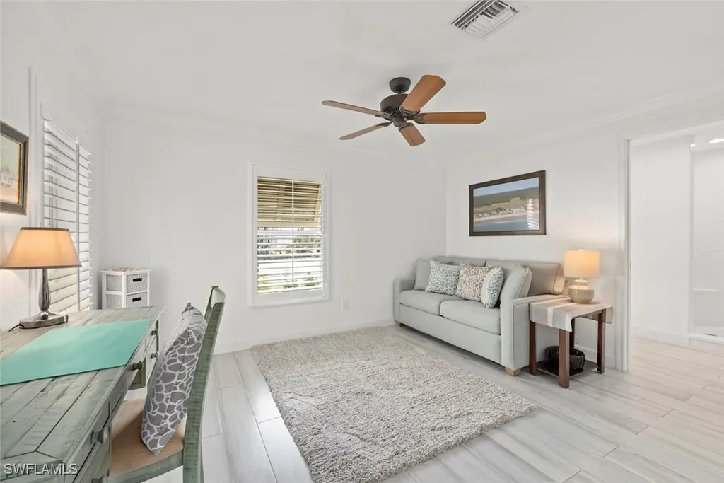 821 Lindgren Boulevard Sanibel FL 33957