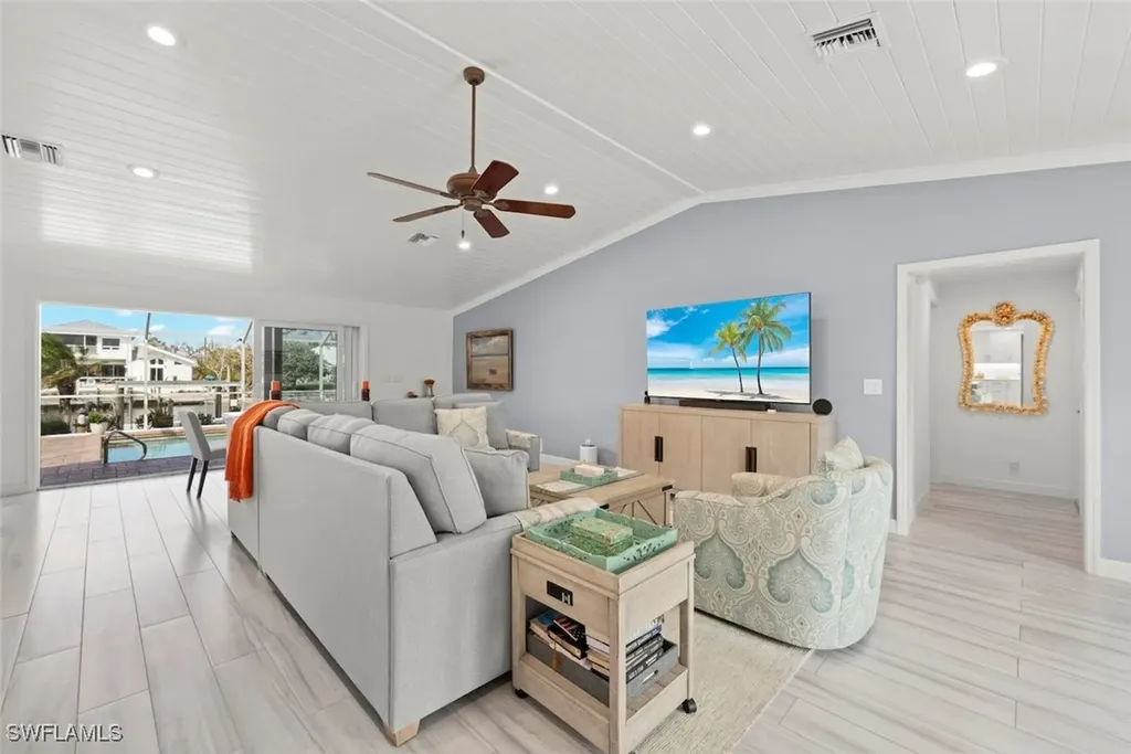 821 Lindgren Boulevard Sanibel FL 33957
