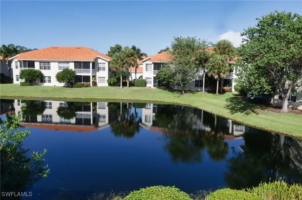 934 Egrets Run Naples FL 34108