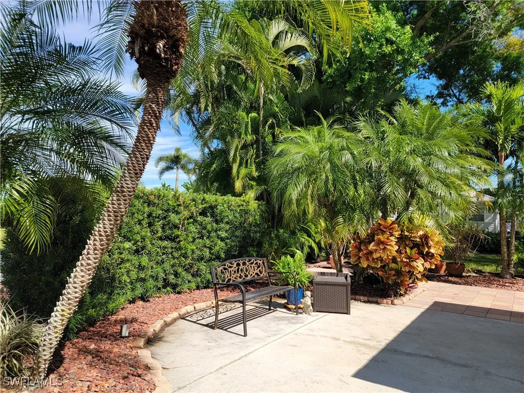 5761 Brightwood Drive Fort Myers FL 33905