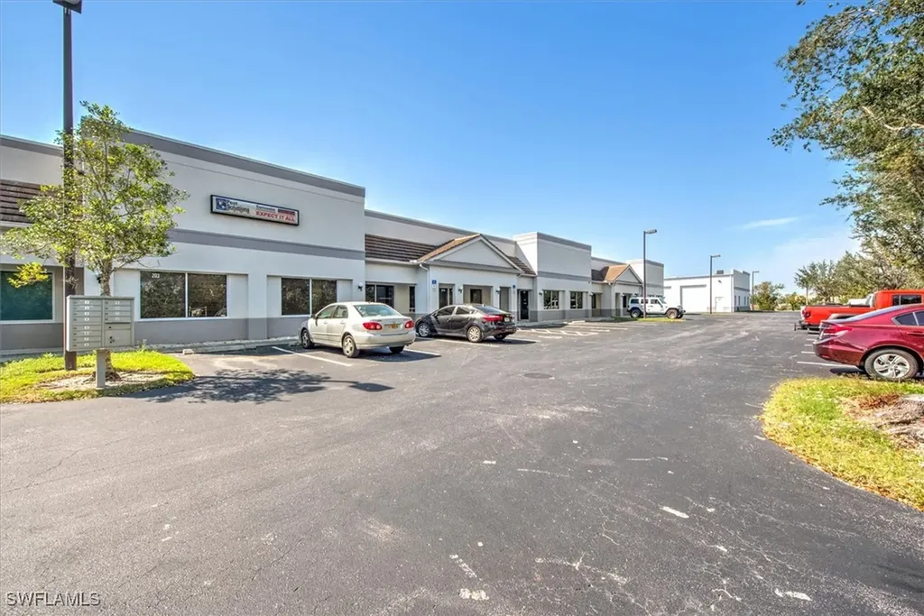 10801 Sunset Plaza Circle Fort Myers FL 33908