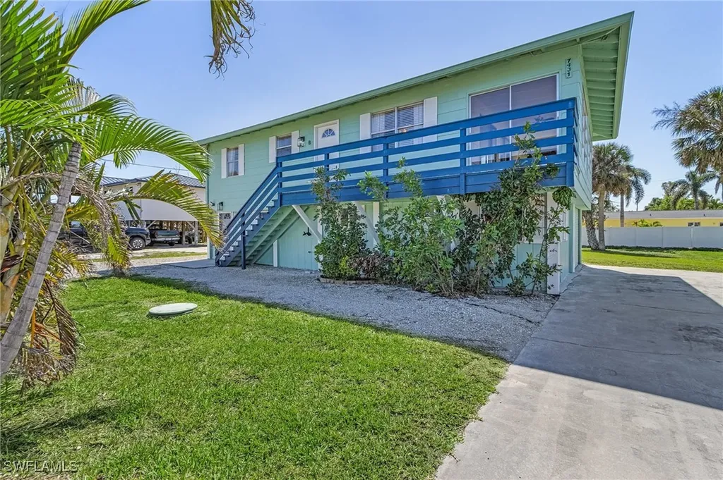 7431 Barrancas Avenue Bokeelia FL 33922