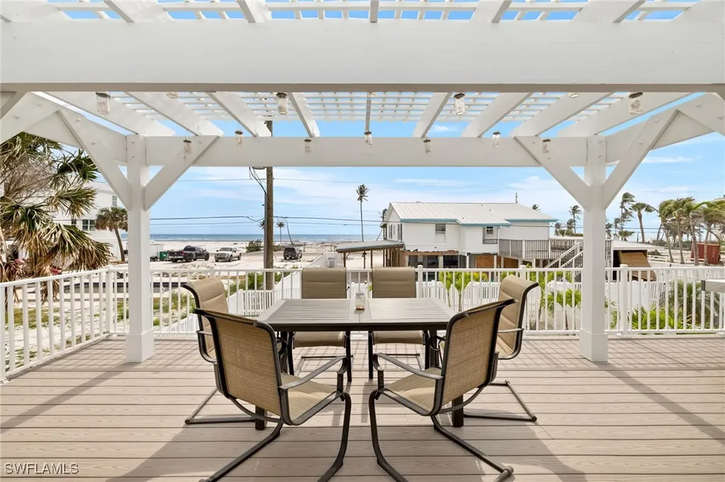 5550 Palmetto Street Fort Myers Beach FL 33931