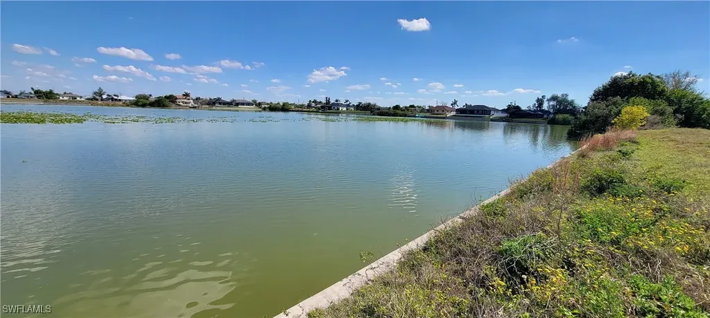 1147 NW 4th Avenue Cape Coral FL 33993