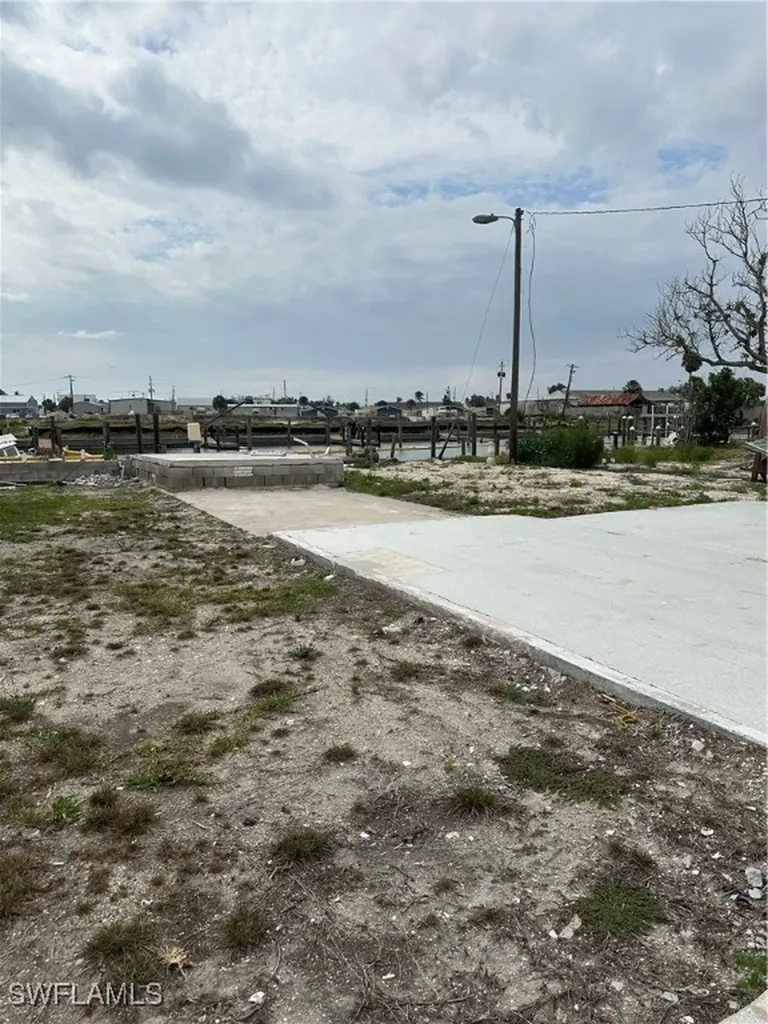 829 Oak Street Fort Myers Beach FL 33931