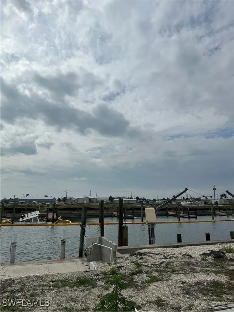 829 Oak Street Fort Myers Beach FL 33931