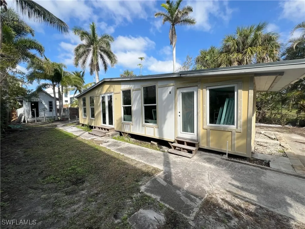 27540-27544 Big Bend Road Bonita Springs FL 34134