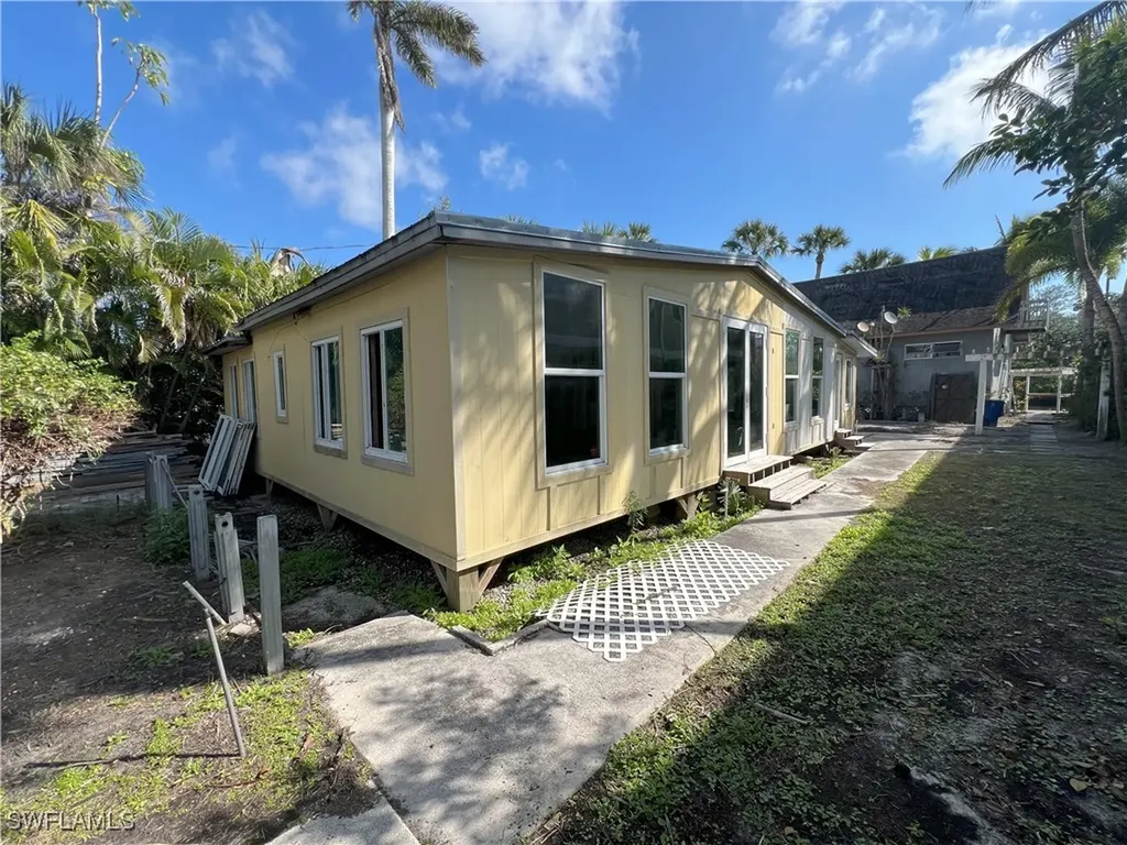 27540-27544 Big Bend Road Bonita Springs FL 34134