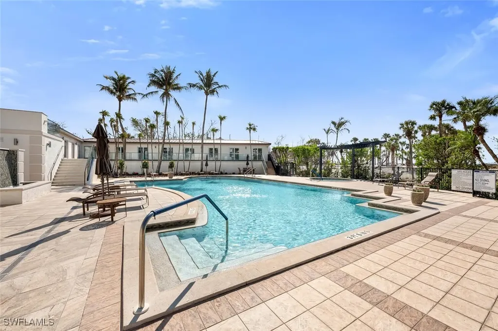 8111 Bay Colony Drive Naples FL 34108