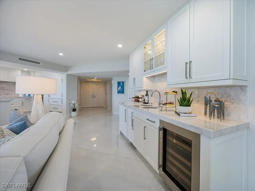 8111 Bay Colony Drive Naples FL 34108