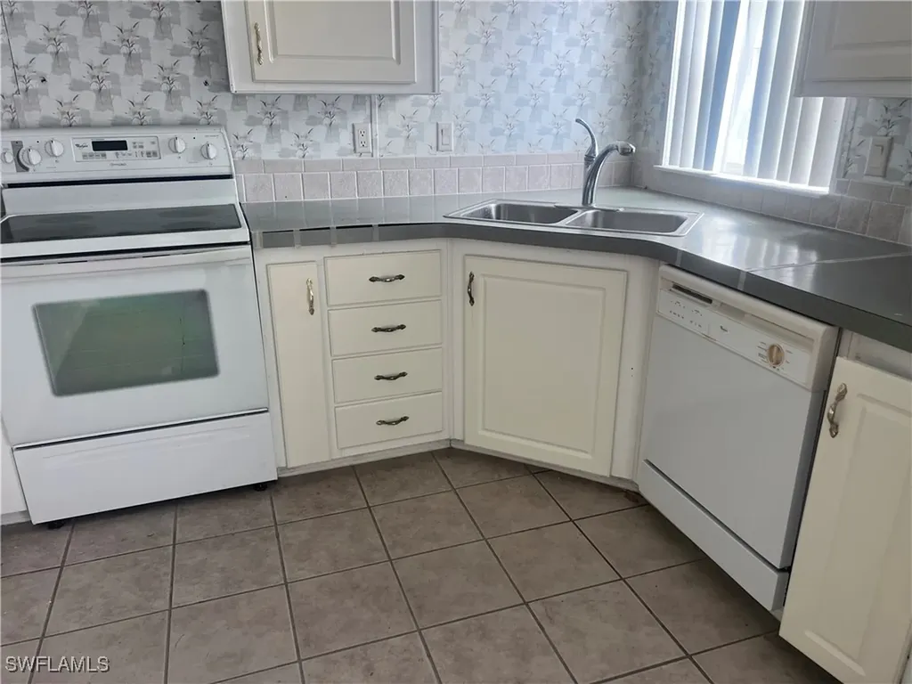 5855 Brightwood Drive Fort Myers FL 33905