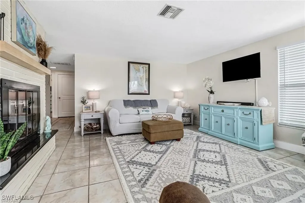 2686 Clyde Street Matlacha FL 33993
