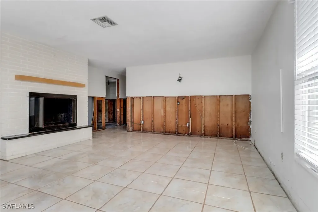 2686 Clyde Street Matlacha FL 33993