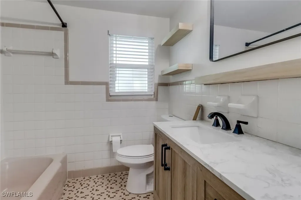 2686 Clyde Street Matlacha FL 33993