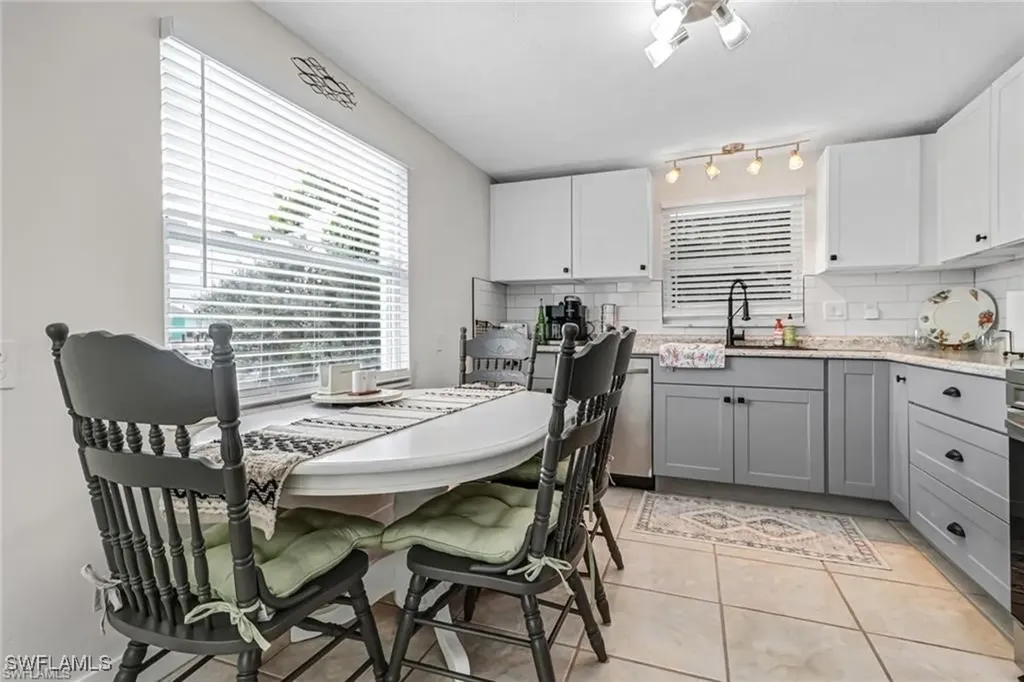 2686 Clyde Street Matlacha FL 33993