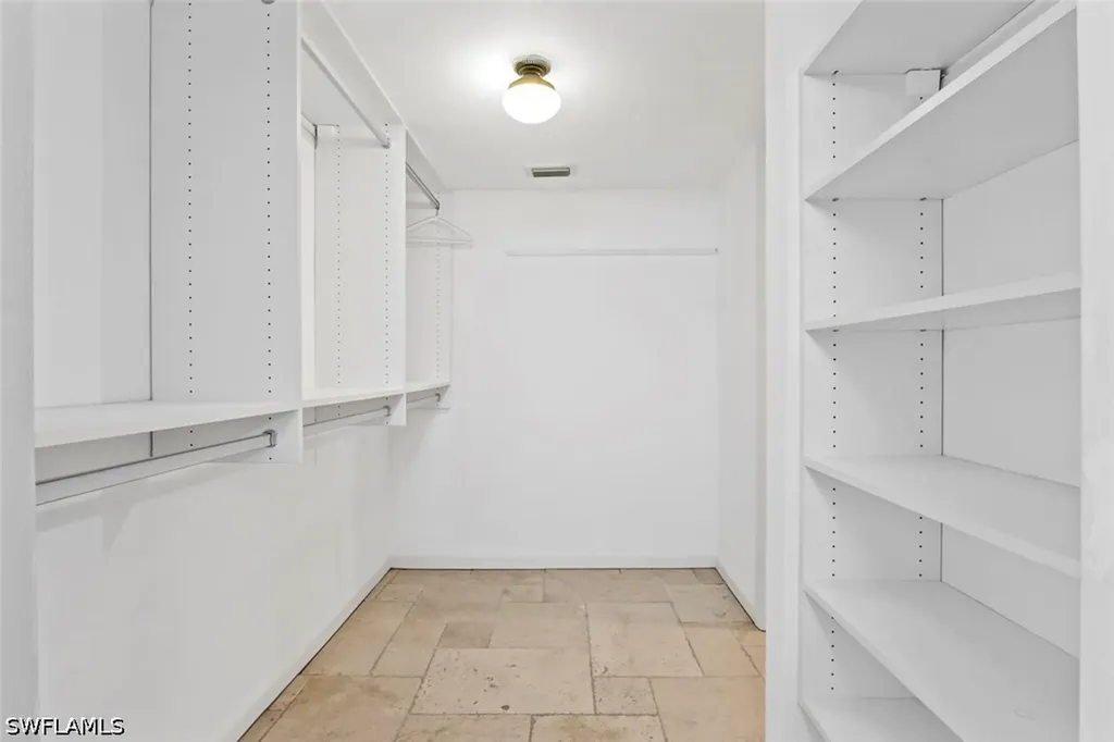 960 Palm View Drive Naples FL 34110