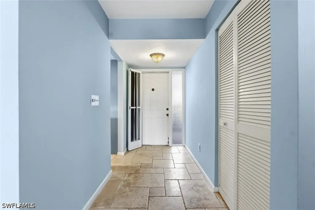 960 Palm View Drive Naples FL 34110