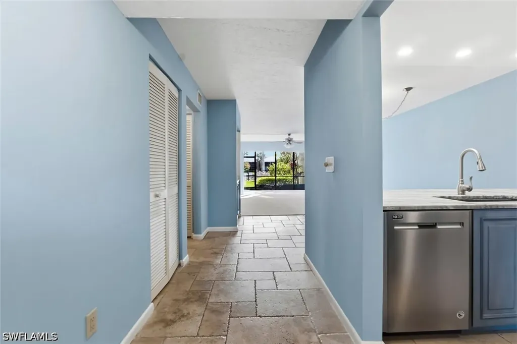 960 Palm View Drive Naples FL 34110