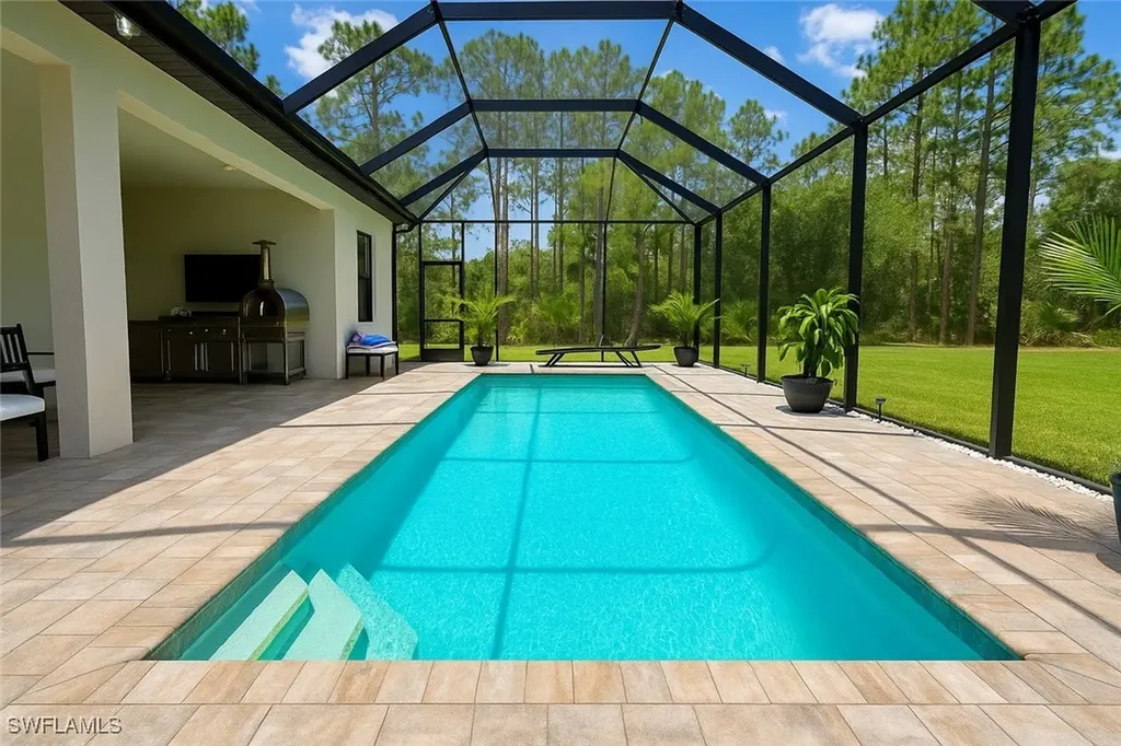 3842 4th Avenue NE Naples FL 34120
