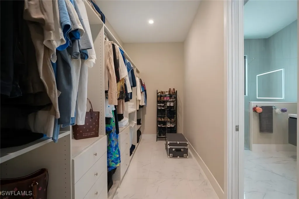 3842 4th Avenue NE Naples FL 34120